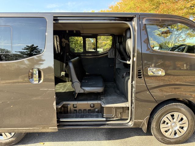 NISSAN NV350 CARAVAN 4WD 2014 Image 31