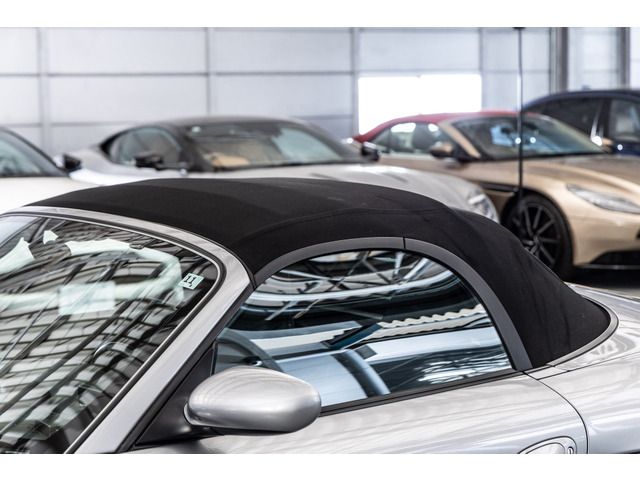 PORSCHE BOXSTER S 2004 Image 31