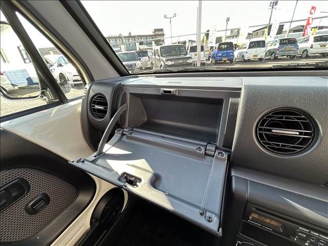 DAIHATSU NAKED 2002 Image 31