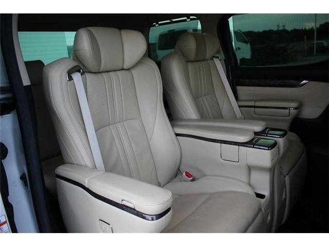 TOYOTA ALPHARD HYBRID 4WD 2020 Image 31