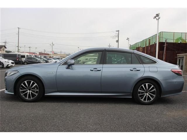TOYOTA CROWN SEDAN HYBRID 2018 Image 31