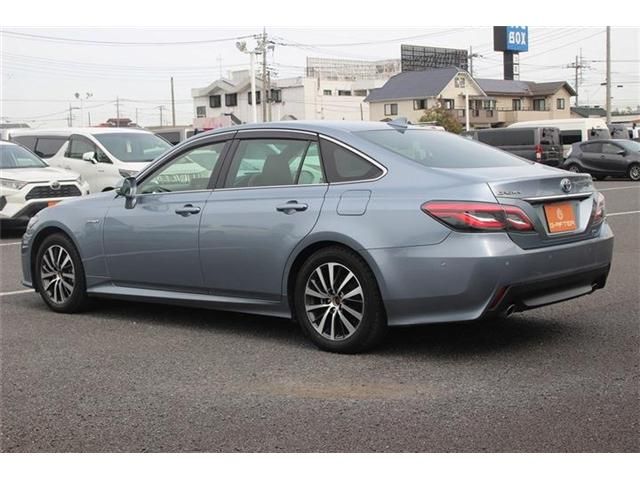 TOYOTA CROWN SEDAN HYBRID 2018 Image 31