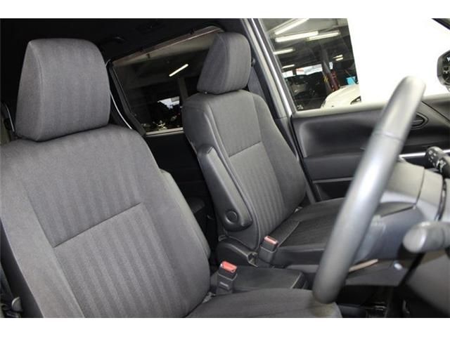 TOYOTA NOAH HYBRID 2023 Image 31