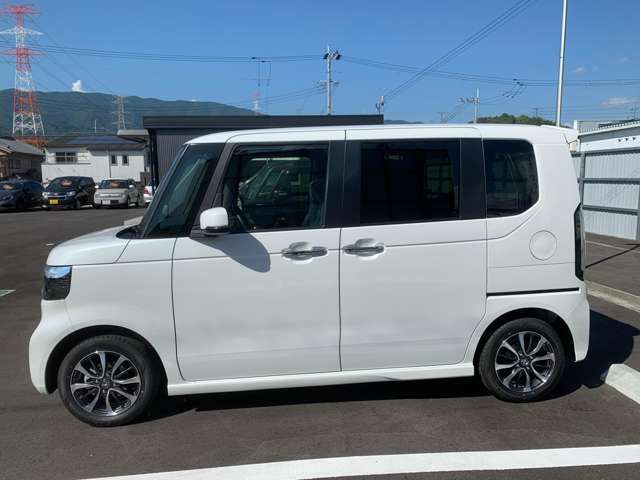 HONDA N BOX CUSTOM 2024 Image 31