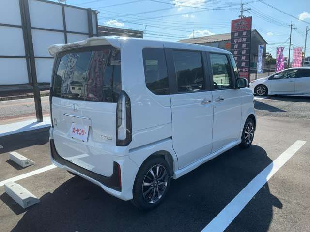 HONDA N BOX CUSTOM 2024 Image 31