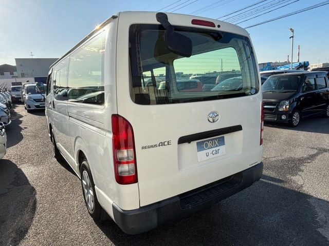 TOYOTA REGIUSACE VAN 1.25T 2020 Image 31