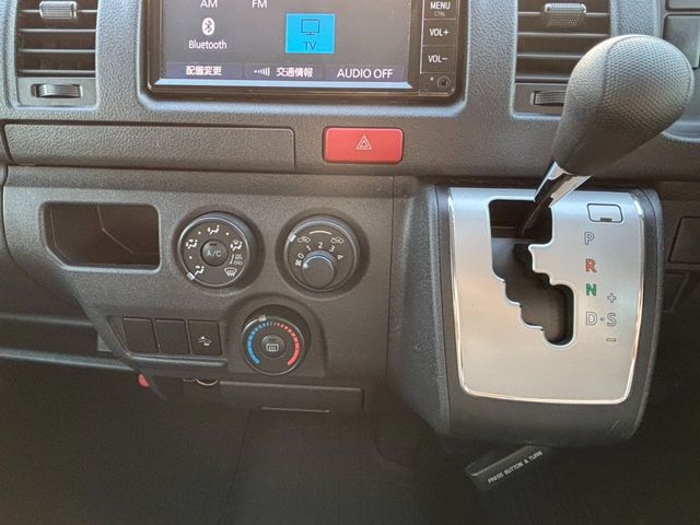 TOYOTA REGIUSACE VAN 1.25T 2020 Image 31