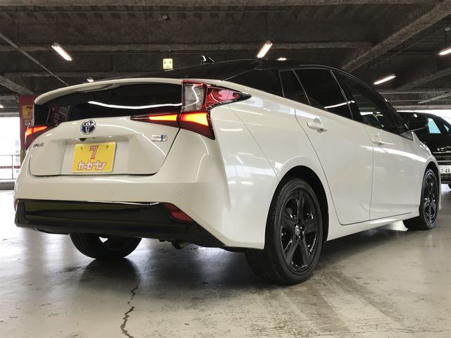 TOYOTA PRIUS 2022 Image 31