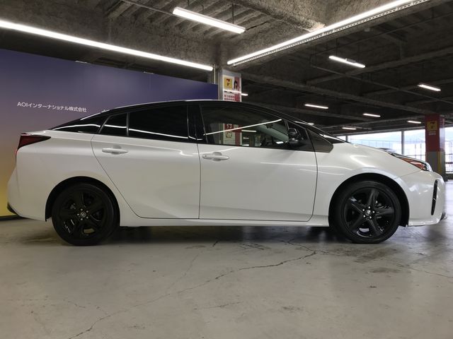 TOYOTA PRIUS 2022 Image 31