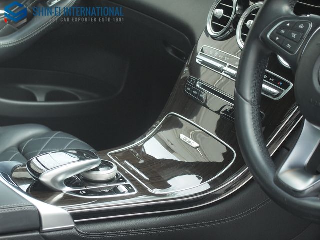 MERCEDES BENZ GLC CL 2016 Image 31