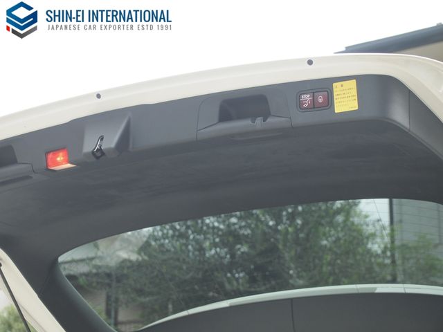 MERCEDES BENZ GLC CL 2016 Image 31