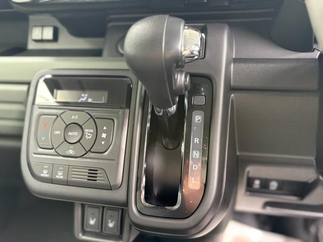 SUZUKI SPACIA GEAR 2024 Image 31