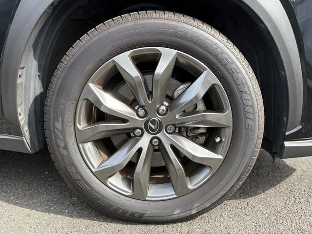 TOYOTA LEXUS NX300 2018 Image 31