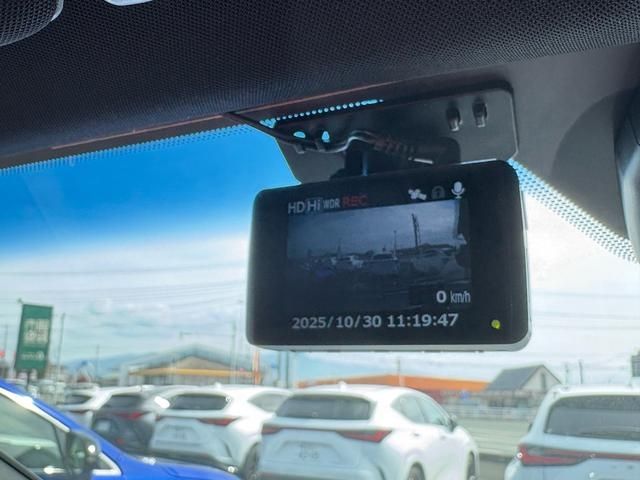 TOYOTA LEXUS NX300 2018 Image 31