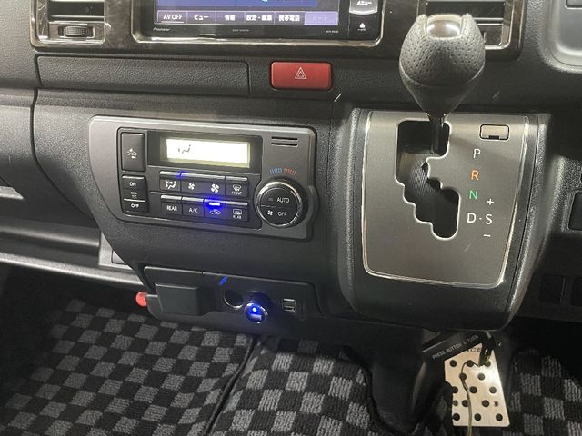 TOYOTA REGIUSACE VAN 2WD 2018 Image 31