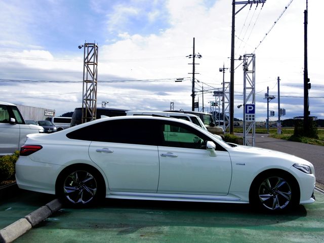 TOYOTA CROWN SEDAN HYBRID 2019 Image 31