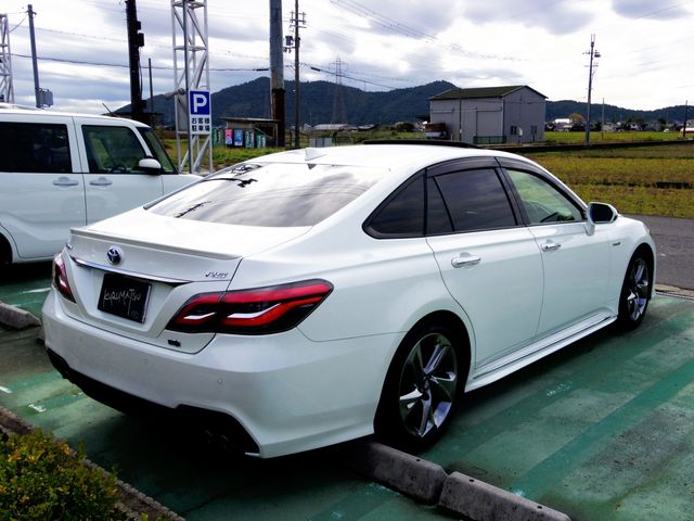 TOYOTA CROWN SEDAN HYBRID 2019 Image 31