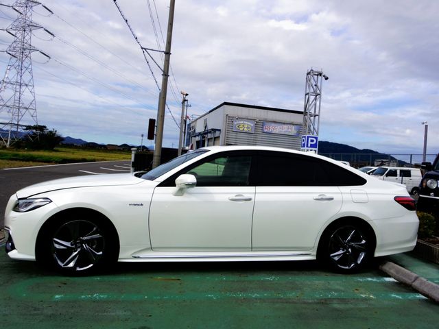TOYOTA CROWN SEDAN HYBRID 2019 Image 31