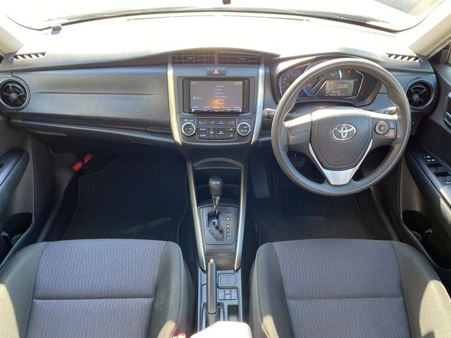 TOYOTA COROLLA FIELDER HYBR 2018 Image 31