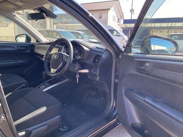 TOYOTA COROLLA FIELDER HYBR 2018 Image 31