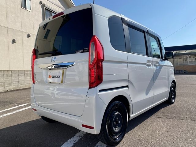 HONDA N BOX 2022 Image 31