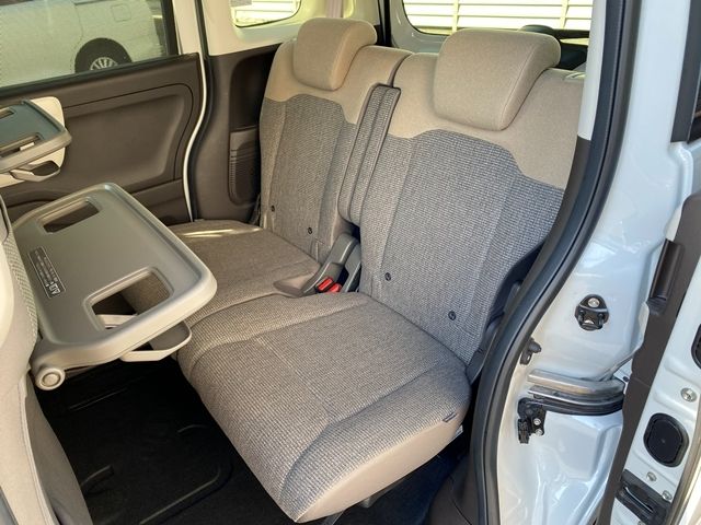 HONDA N BOX 2022 Image 31