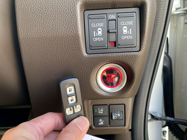 HONDA N BOX 2022 Image 31