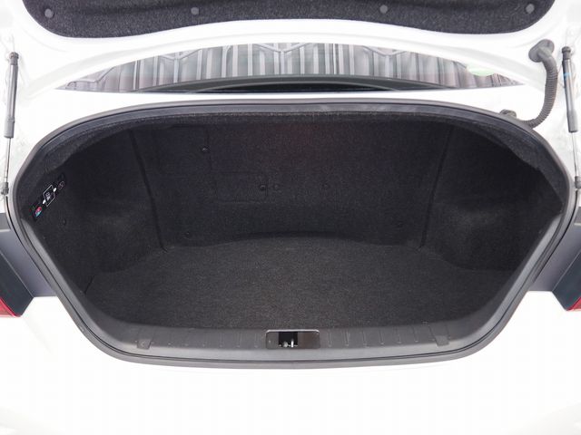 NISSAN FUGA HYBRID 2016 Image 31