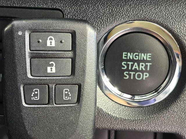 TOYOTA HIACE VAN 4WD 2022 Image 31