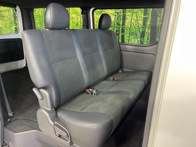 TOYOTA HIACE VAN 4WD 2022 Image 31