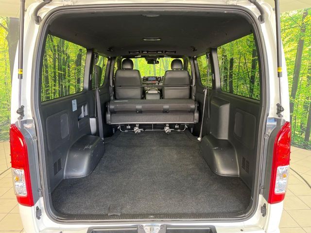 TOYOTA HIACE VAN 4WD 2022 Image 31