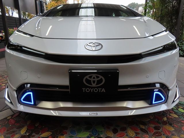 TOYOTA PRIUS PHV 2025 Image 31