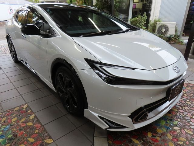 TOYOTA PRIUS PHV 2025 Image 31