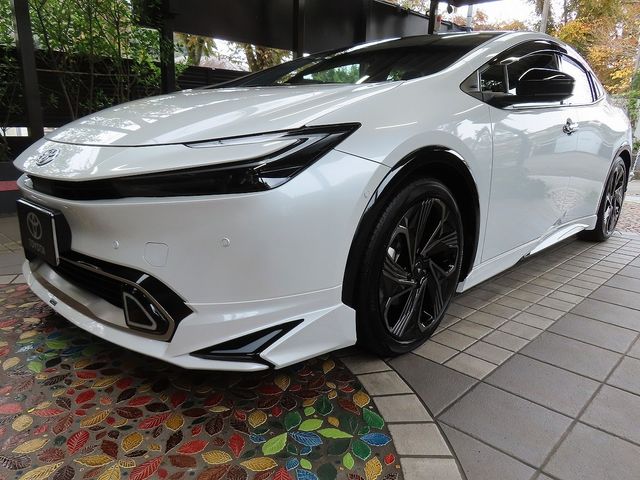 TOYOTA PRIUS PHV 2025 Image 31