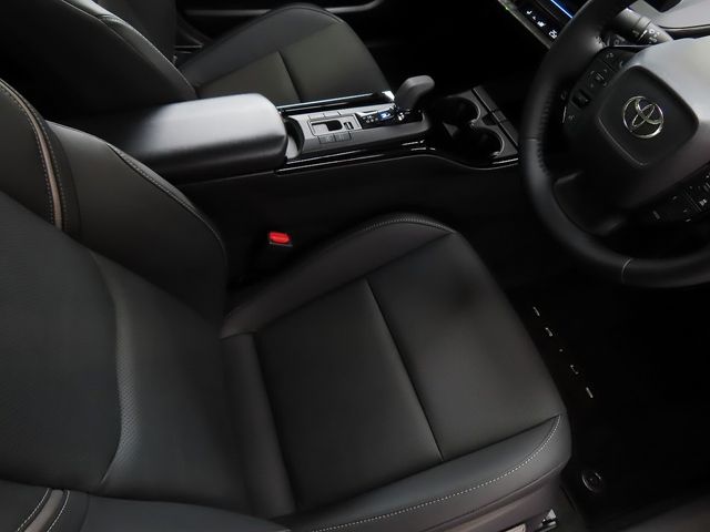 TOYOTA PRIUS PHV 2025 Image 31