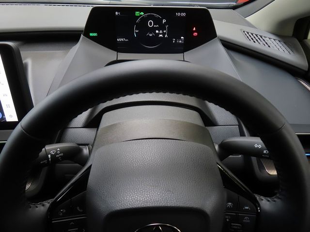 TOYOTA PRIUS PHV 2025 Image 31