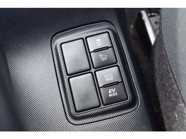 TOYOTA AQUA 2016 Image 31