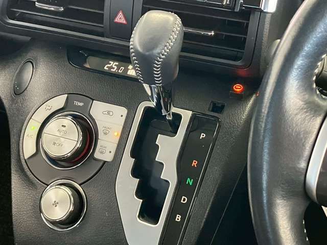 TOYOTA SIENTA HYBRID 2020 Image 31