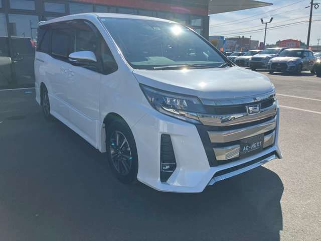 TOYOTA NOAH 2017 Image 31