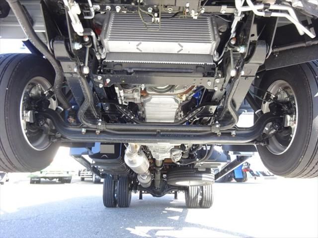 MITSUBISHI CANTER 2024 Image 31