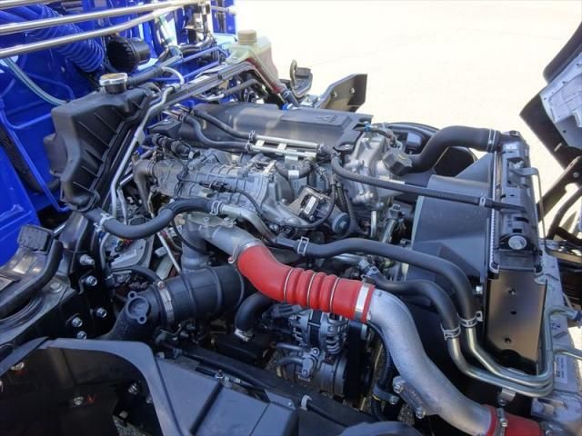 MITSUBISHI CANTER 2024 Image 31