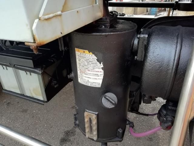 HINO DUTRO 2012 Image 31