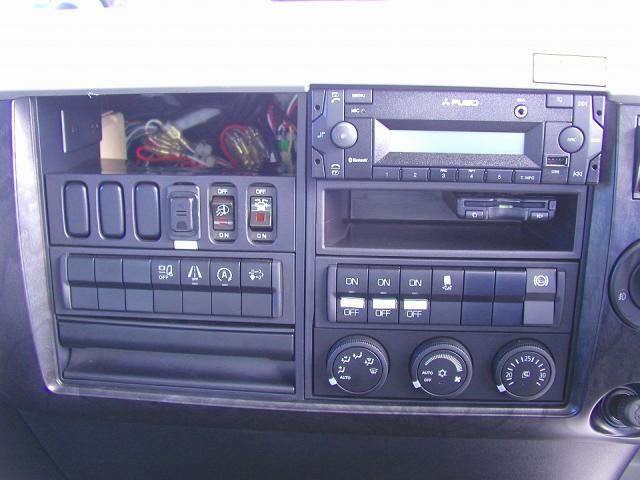 MITSUBISHI FUSOU FIGHTER 2024 Image 31