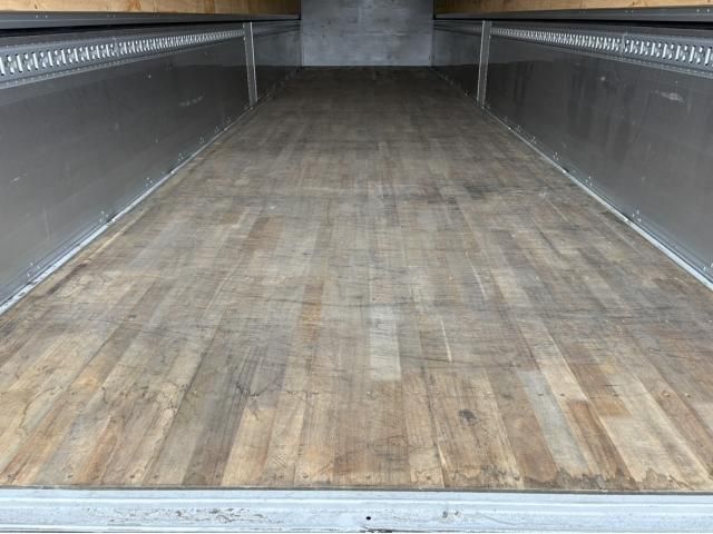 NISSAN DIESEL QUON 2023 Image 31