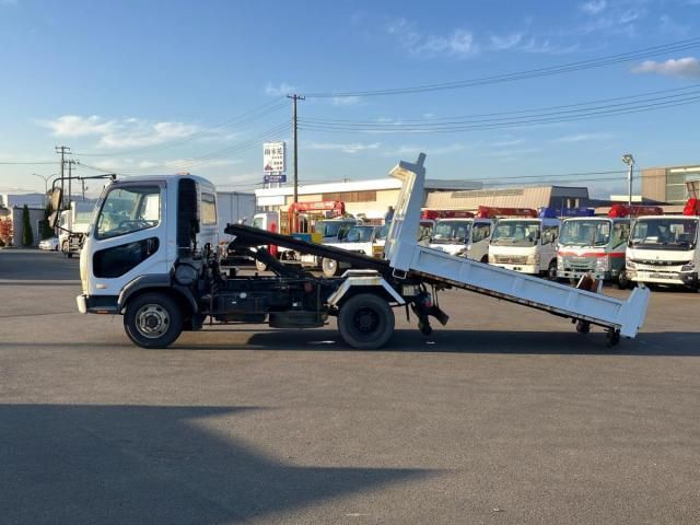 MITSUBISHI FUSOU FIGHTER 2005 Image 31