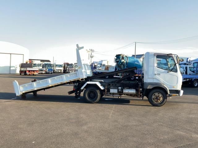 MITSUBISHI FUSOU FIGHTER 2005 Image 31