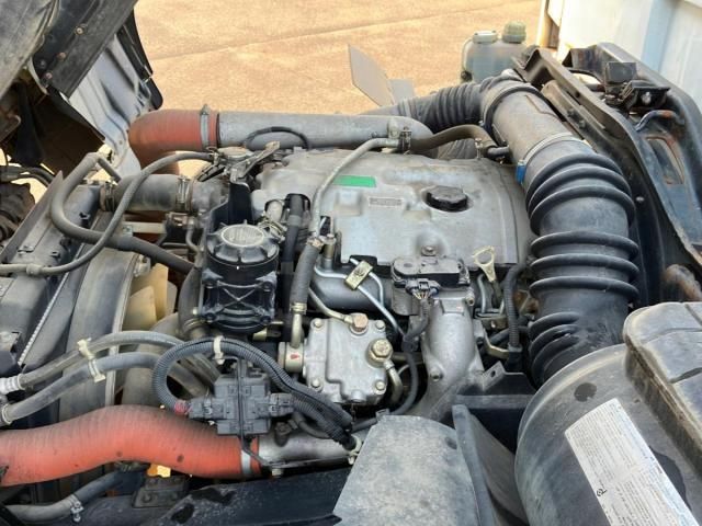 MITSUBISHI FUSOU FIGHTER 2005 Image 31