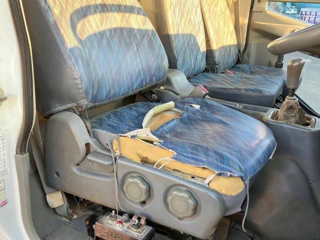 MITSUBISHI FUSOU FIGHTER 2005 Image 31