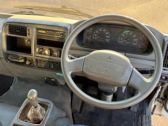 MITSUBISHI FUSOU FIGHTER 2005 Image 31