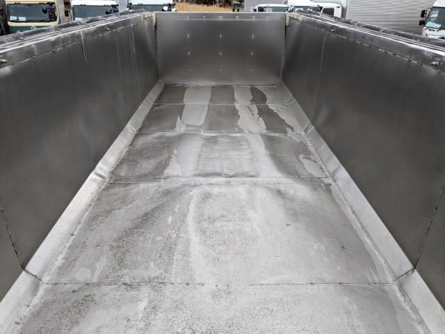 ISUZU GIGA 2017 Image 31